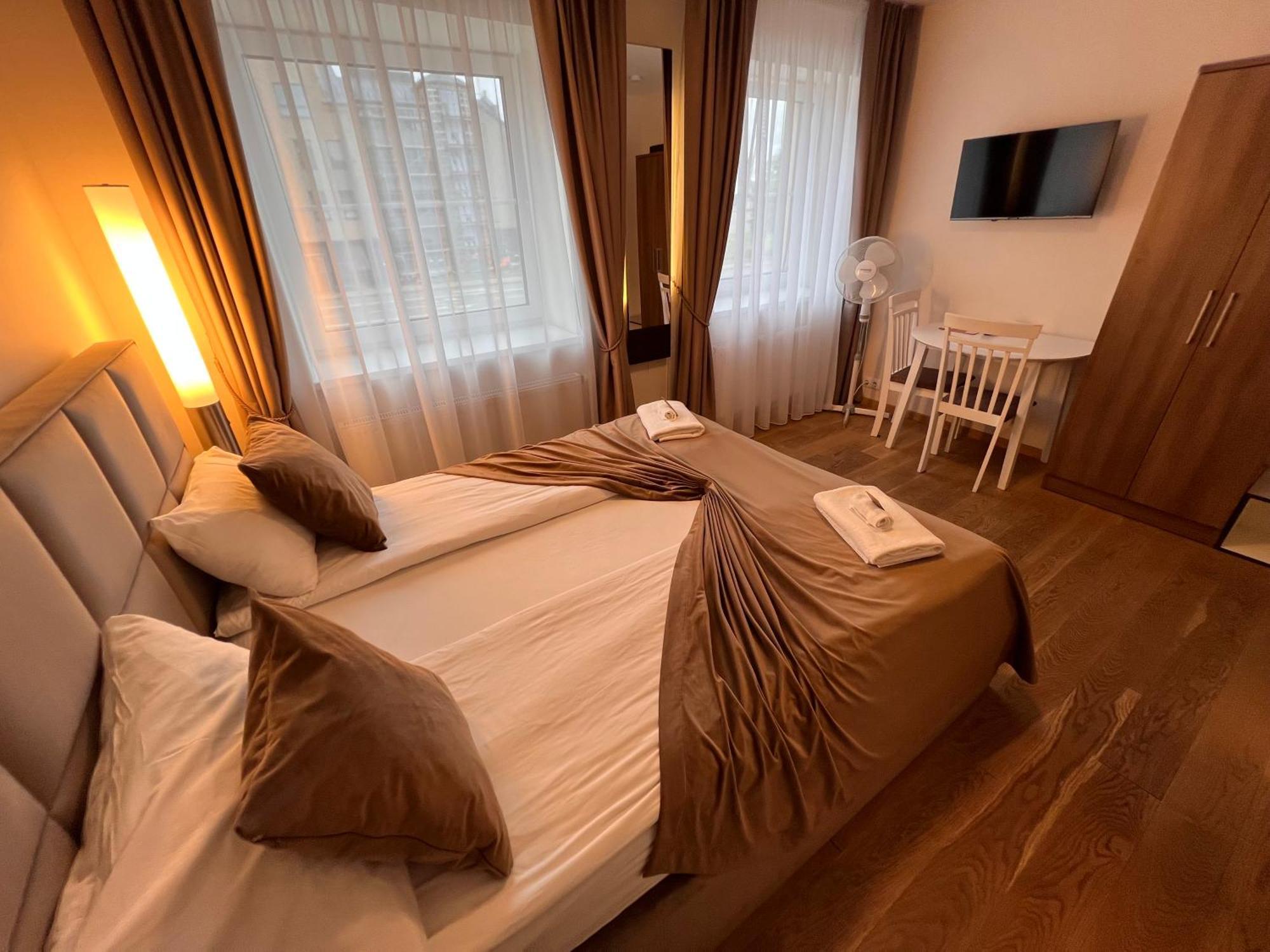 1912 Bed & Breakfast クライペダ エクステリア 写真